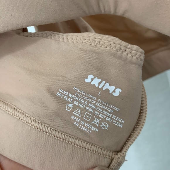 Skims Tan Bralette - Picture 5 of 5